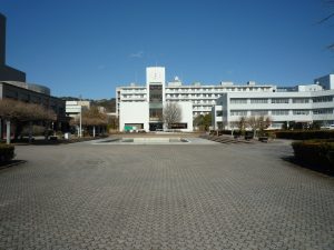 高知大学医学部　学術情報基盤図書館医学部分館