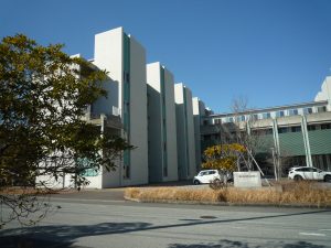 高知県立大学池キャンパス　本部・健康栄養学部棟